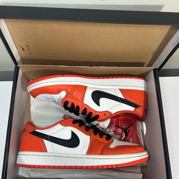 Wmns Air Jordan 1 Retro Low OG 'Shattered Backboard’ - Picture 4 of 7